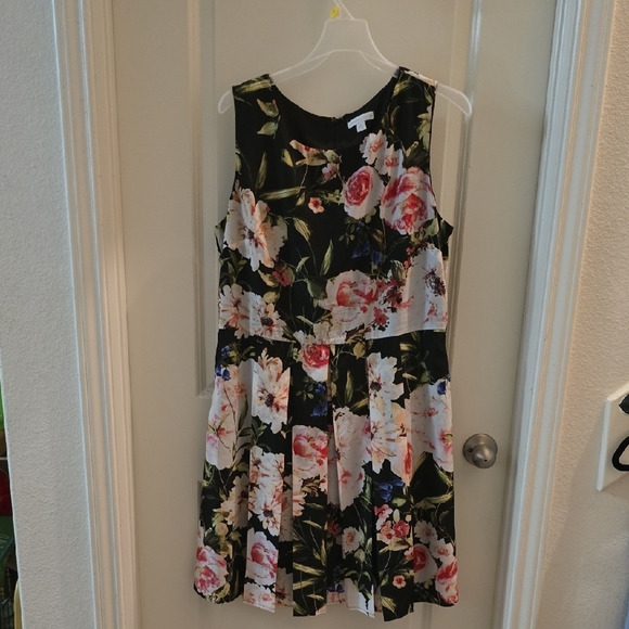 New York & Company Dresses & Skirts - New York & Company Pink and Green Sleeveless Sundress